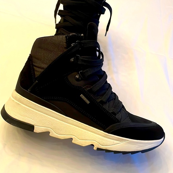 GEOX amphibious winter boots size 7 - Picture 1 of 5